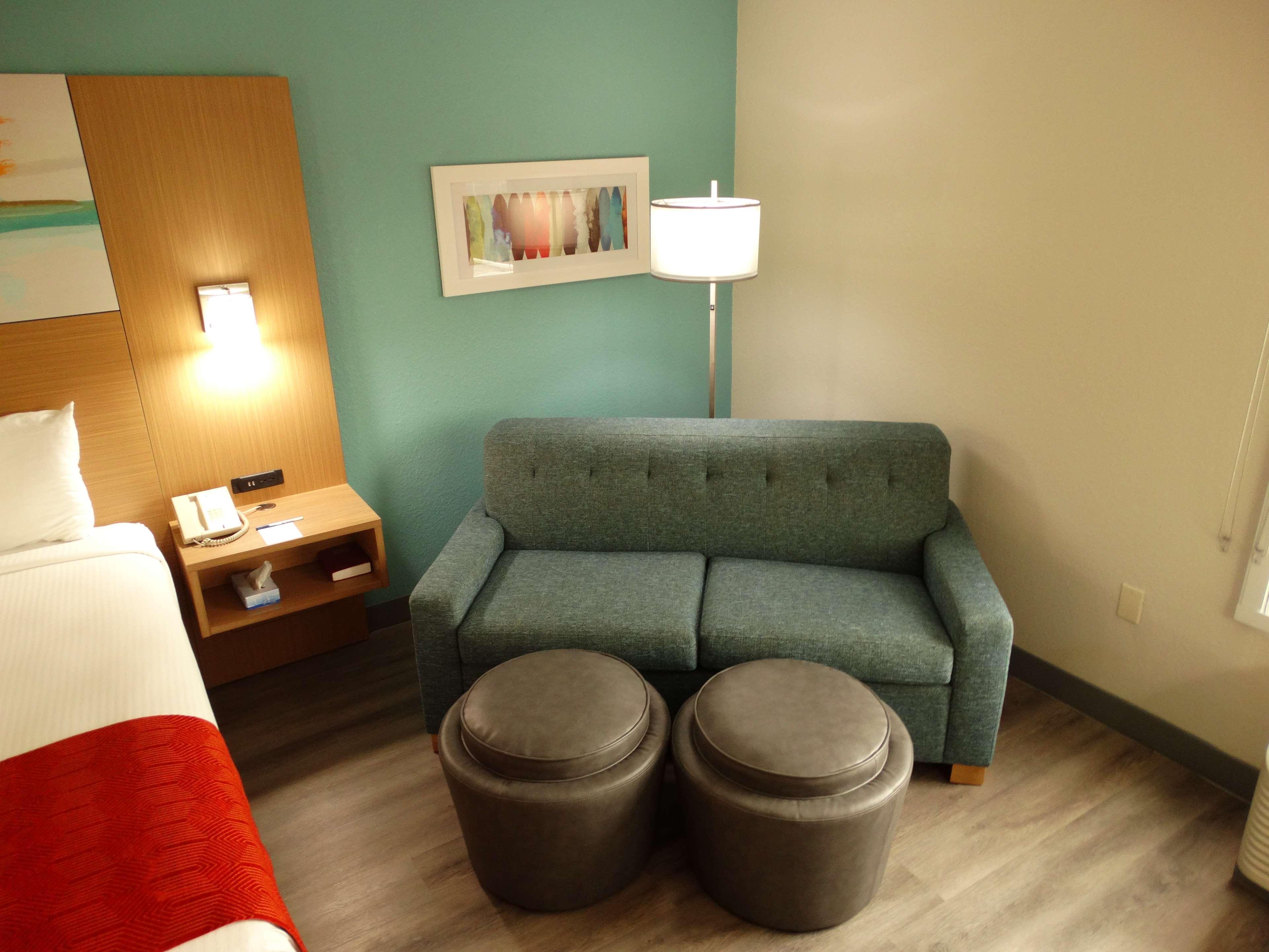 Best Western Plus Executive Hotel Richmond Dumbarton Екстериор снимка